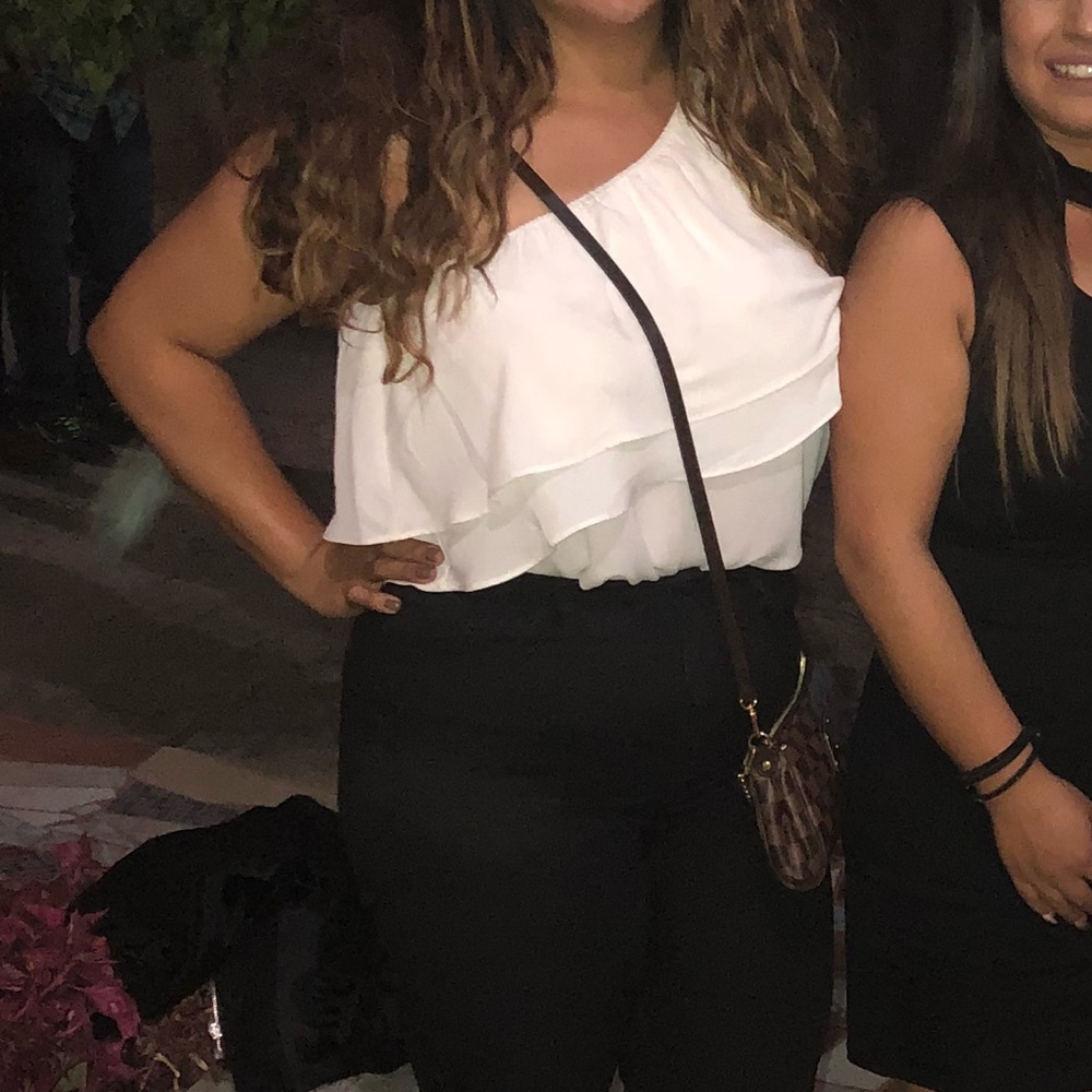 Forever 21 one shoulder blouse🤩